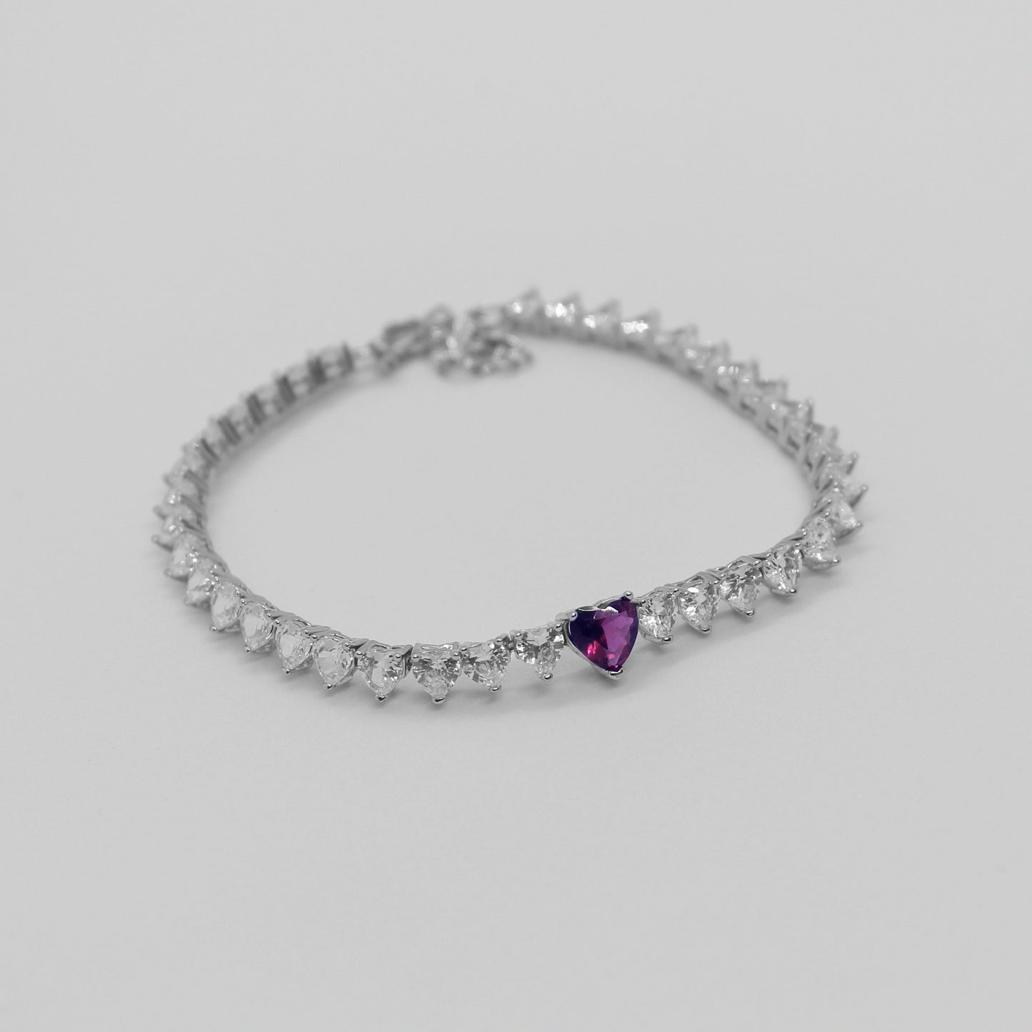 Endless Heart Tennis Bracelet (Red)