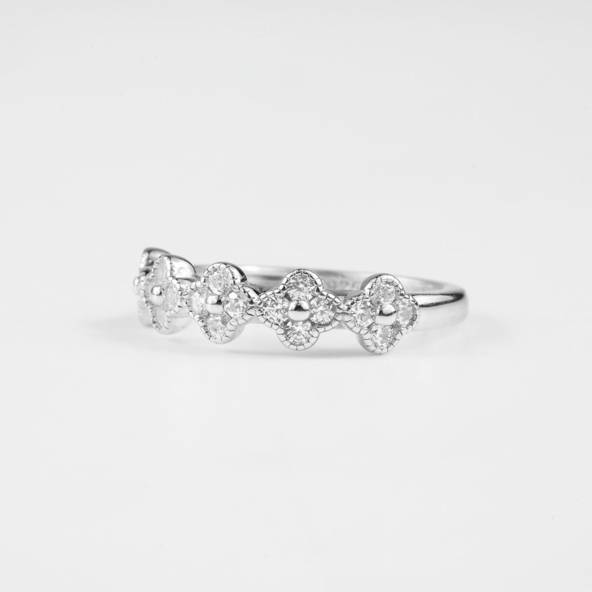 Four-Petal Clover Ring