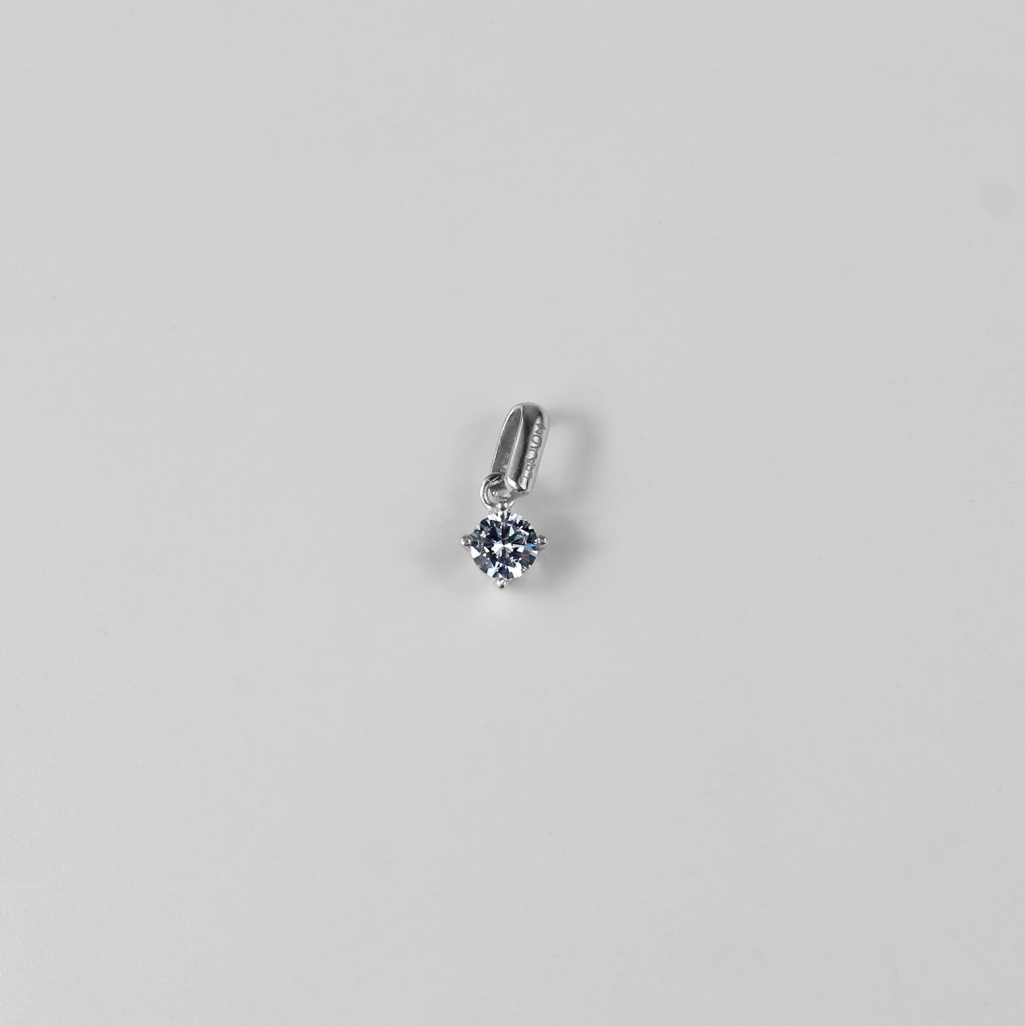 Frosted Gleam Pendant