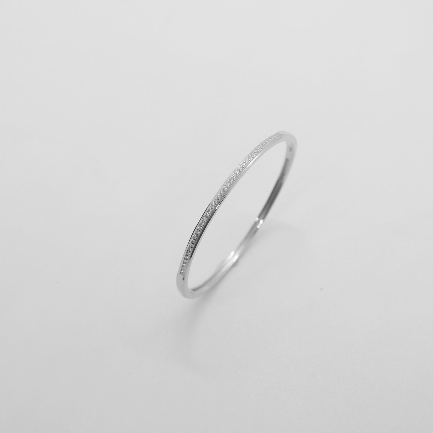 Halo Line Bangle