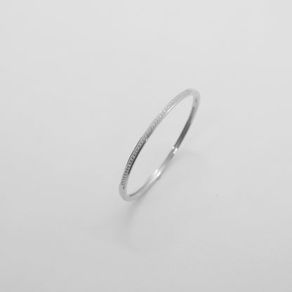 Halo Line Bangle