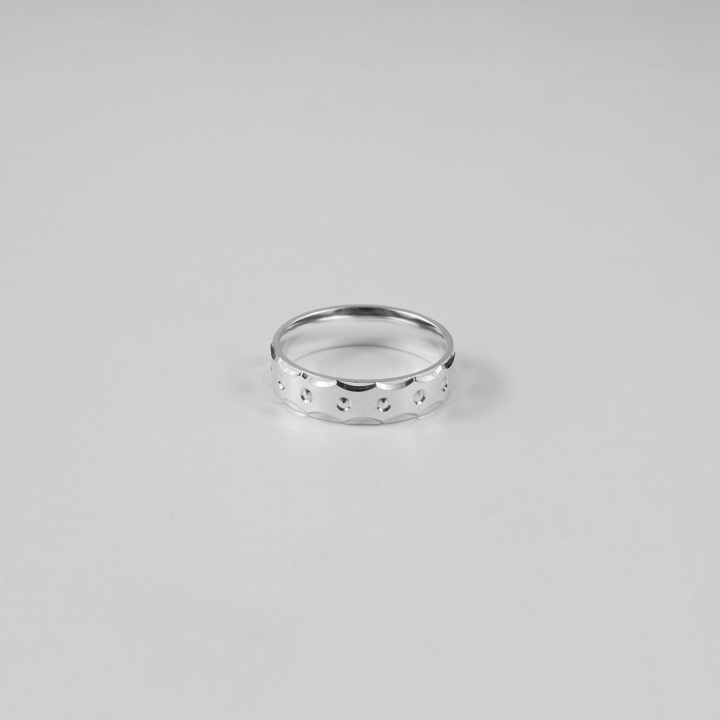 Halo Point Ring