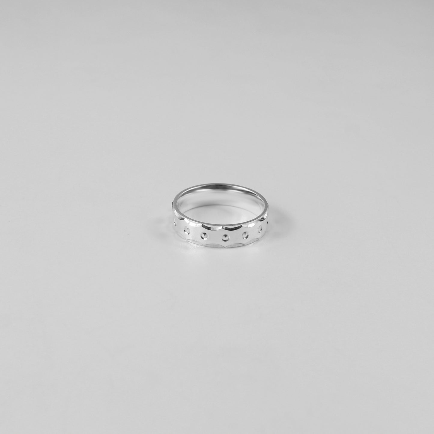 Halo Point Ring