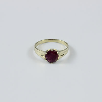Imperial Clasp Ring