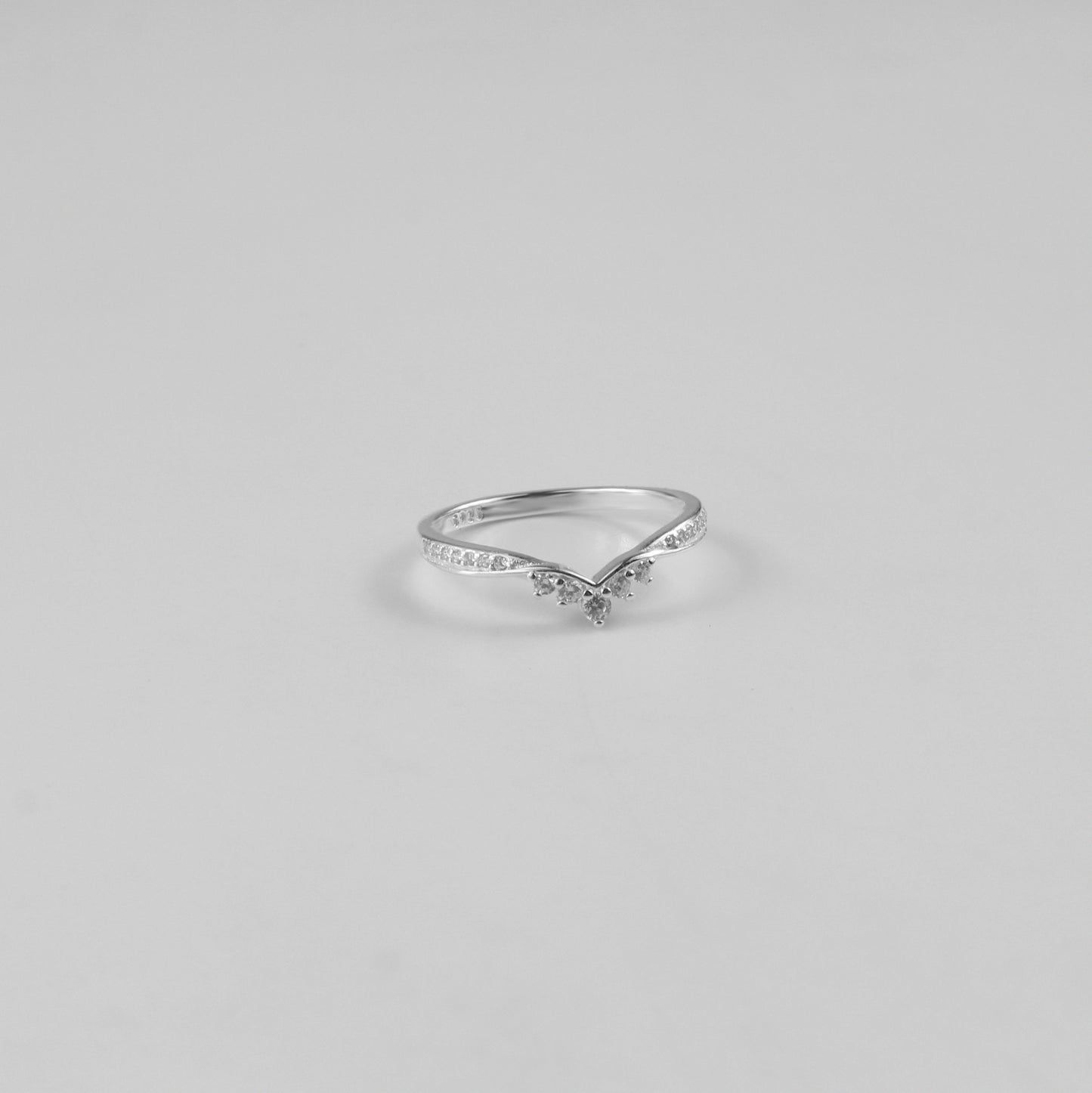 Ivy Droplet Ring
