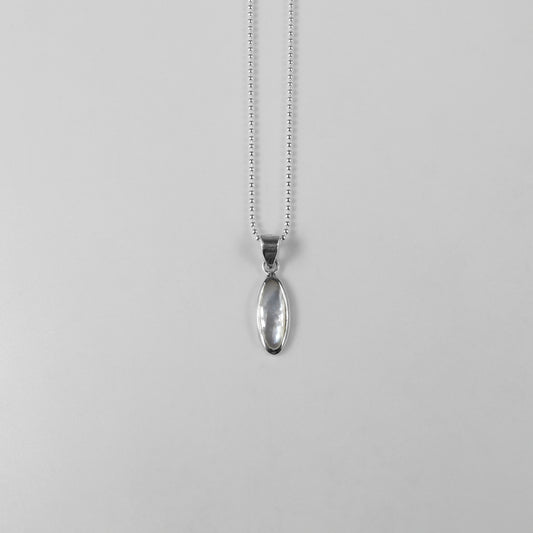 Luna Oval Necklace