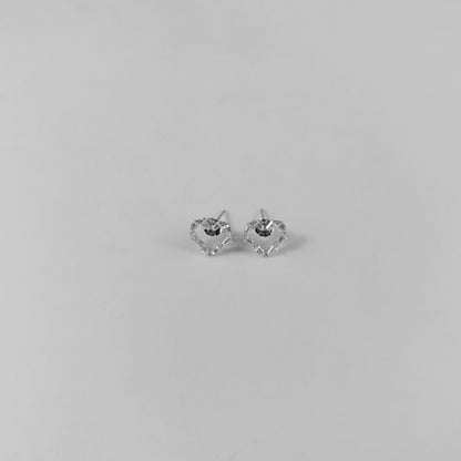Lustre Heart Ear Studs