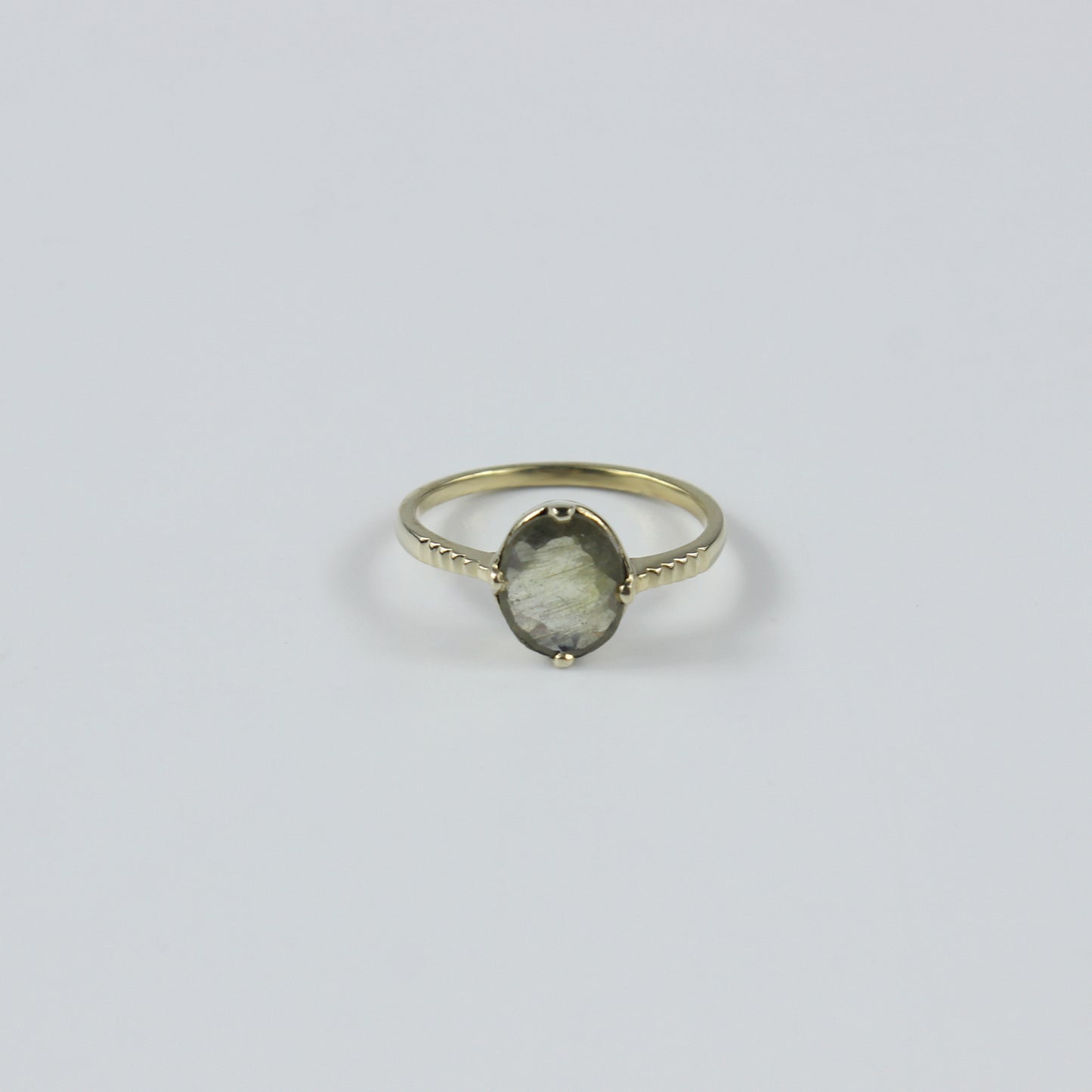 Mosslight Oval Ring