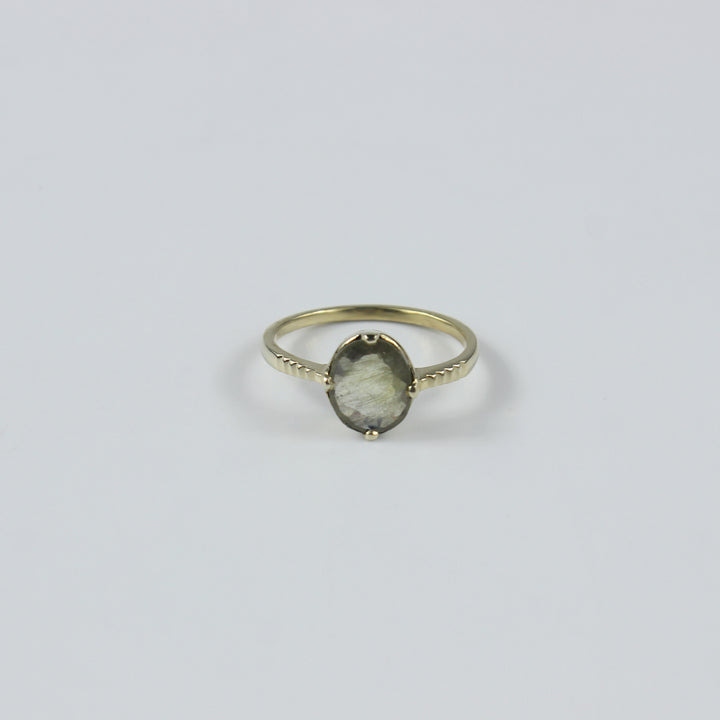 Mosslight Oval Ring