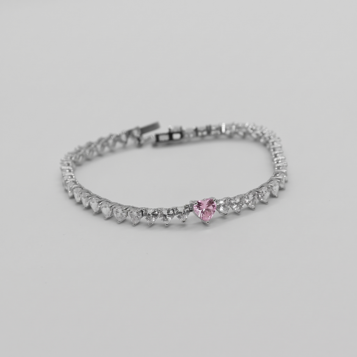 Endless Heart Tennis Bracelet (Pink)