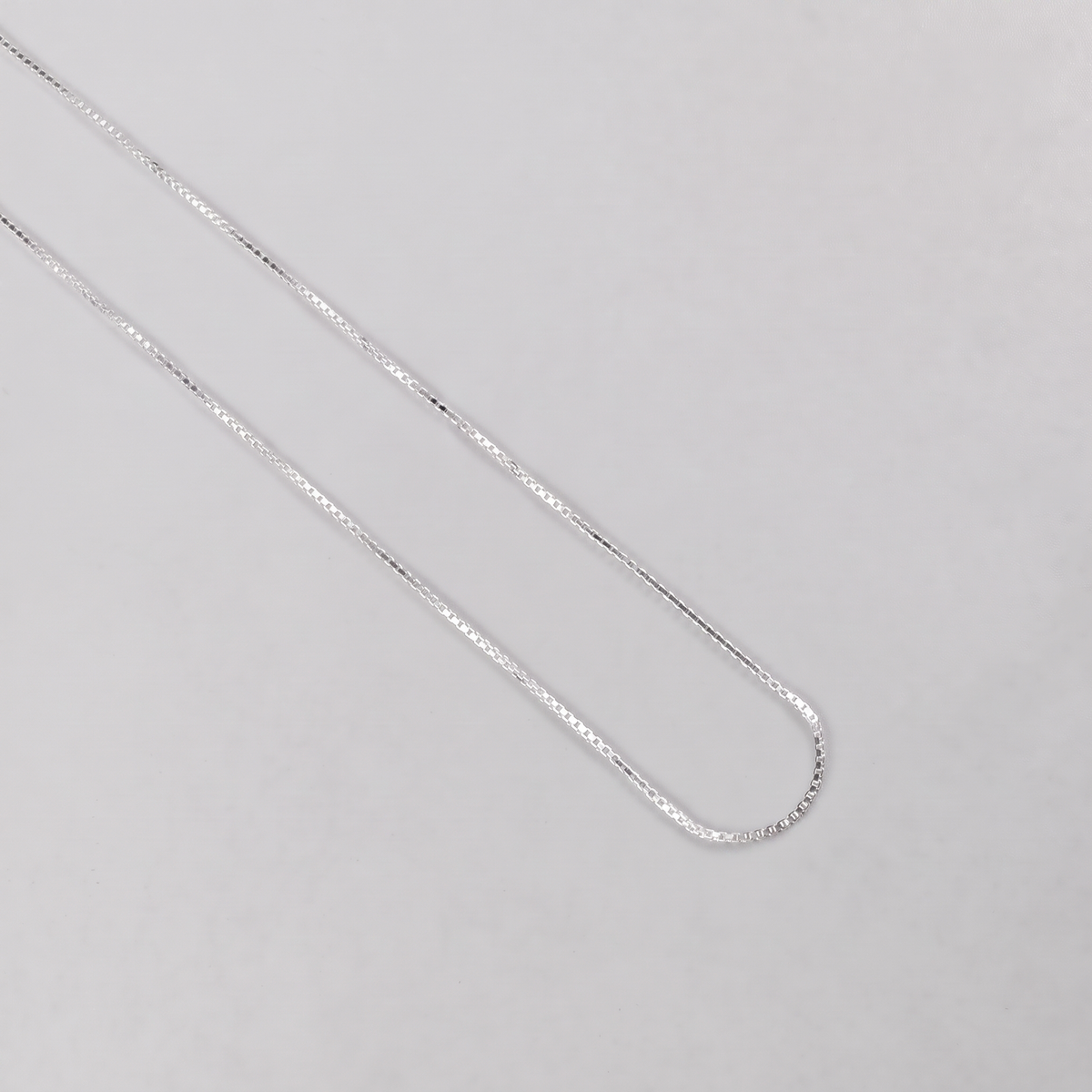 Thin Box Box Chain