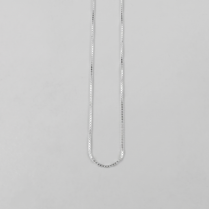 Thin Box Box Chain