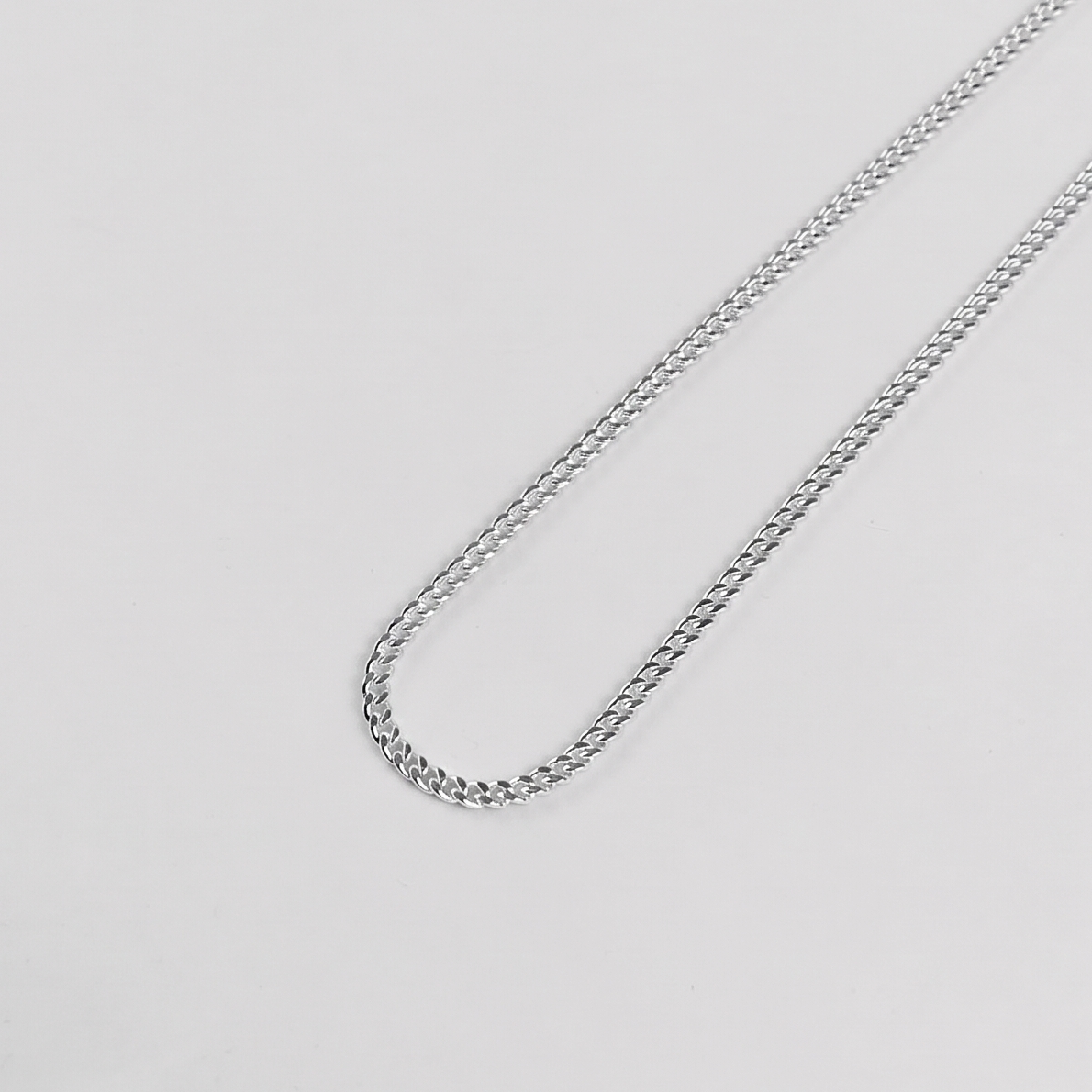 Thin Cuban Chain