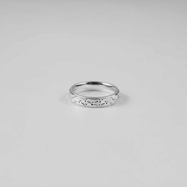 Ornate Echo Ring