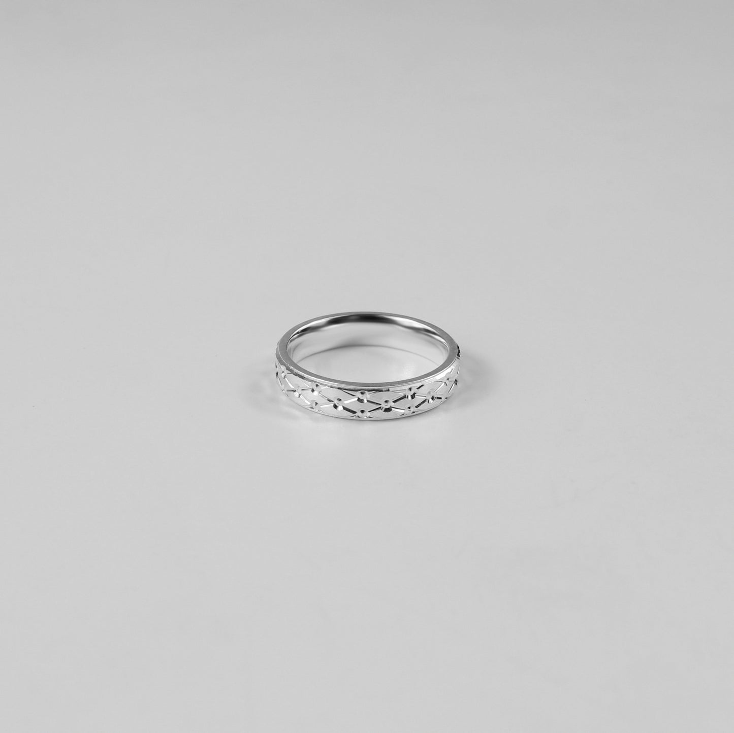 Ornate Echo Ring