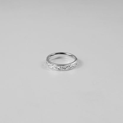 Ornate Echo Ring