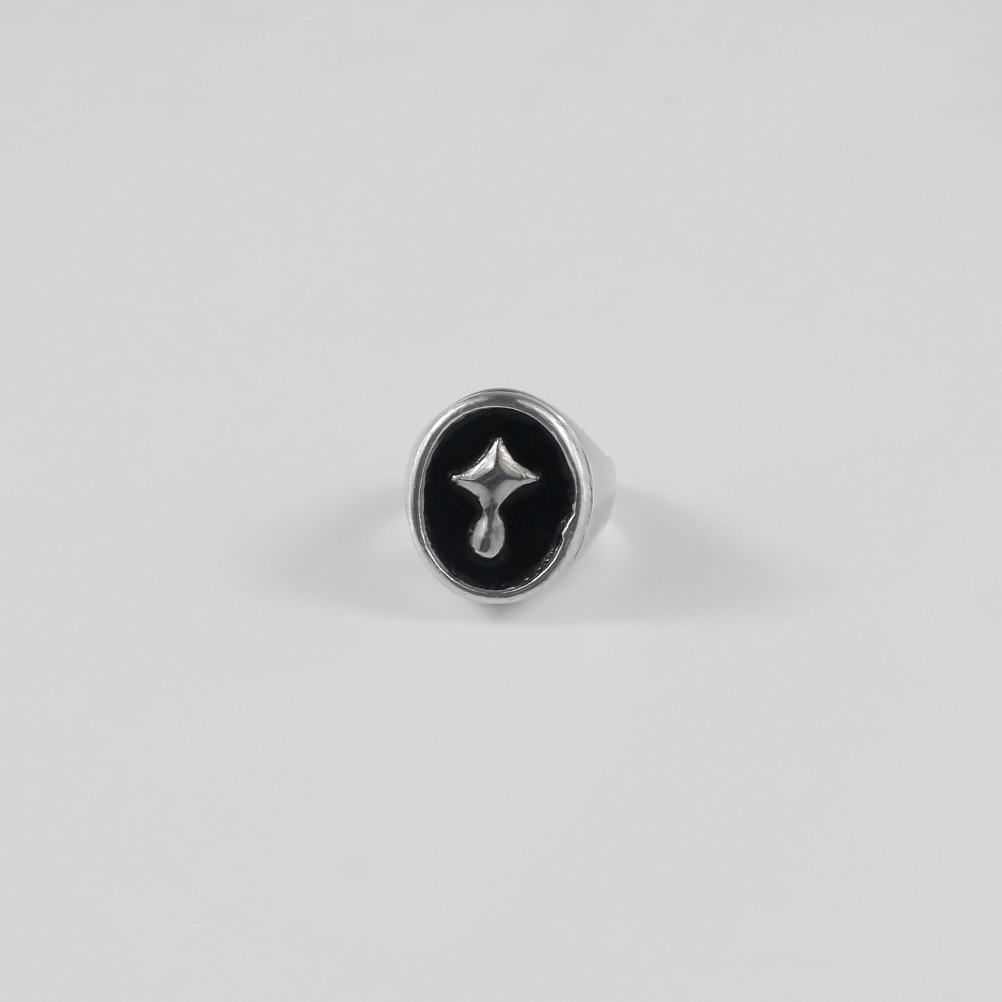 Oval Icon Droplet Ring