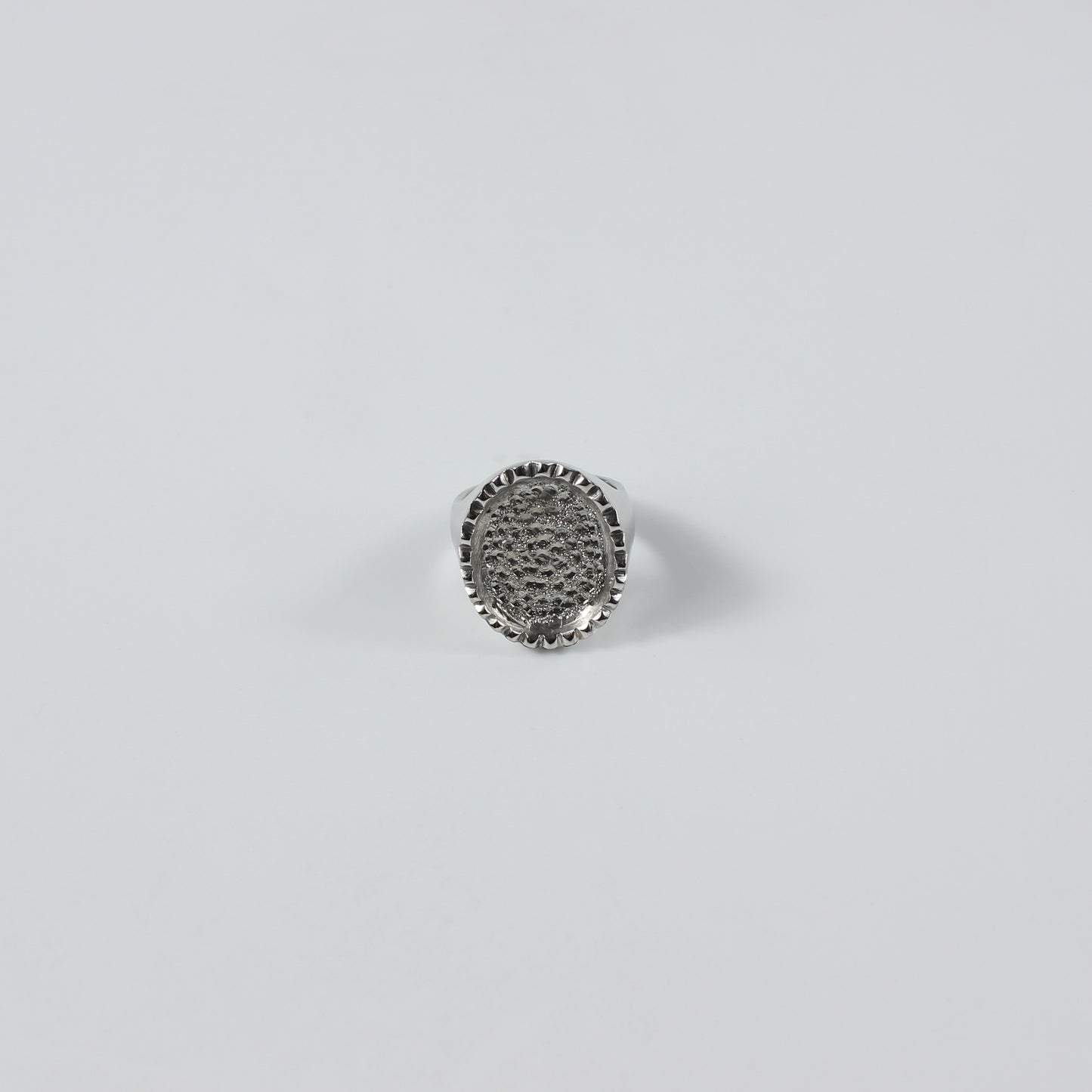 Ovaloire Ring