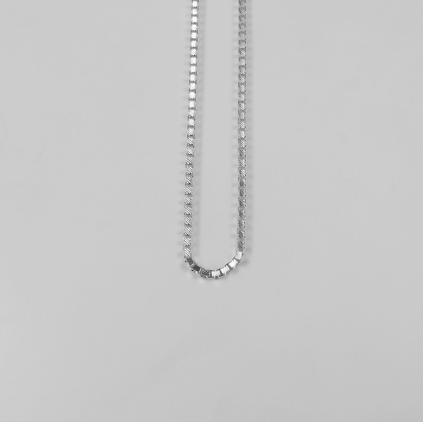 Pattern Box Box Necklace