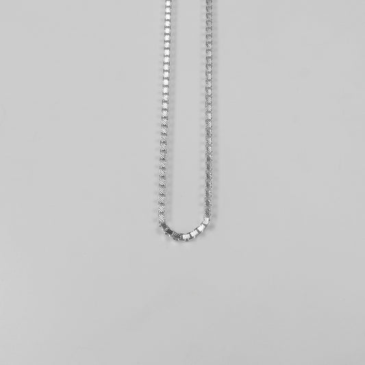 Pattern Box Box Necklace