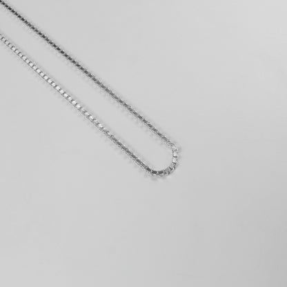 Pattern Box Box Necklace