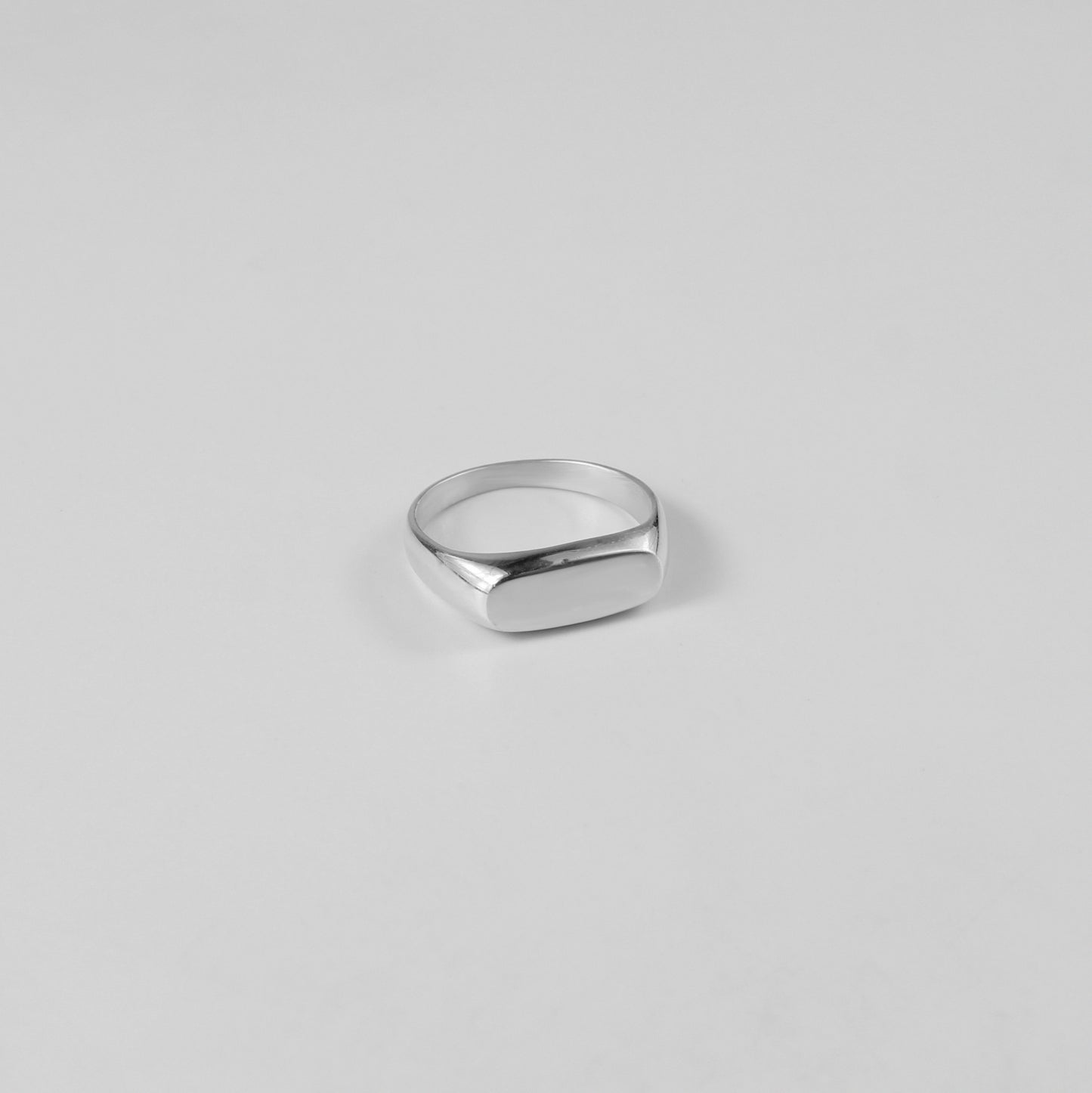 Plainum Ring