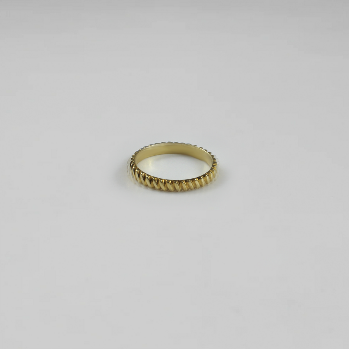 Ridged Fluted Brass Ring