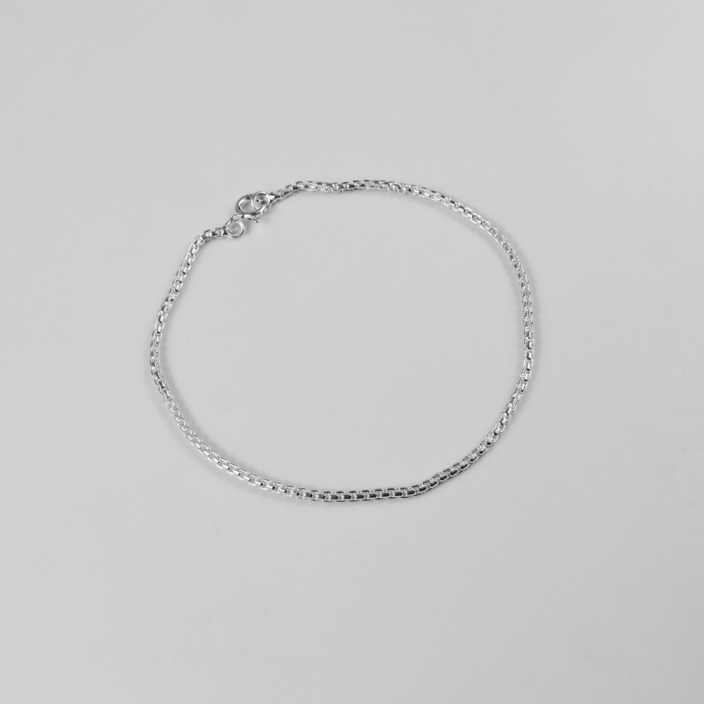 Round Box Box Bracelet