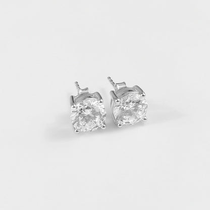 Round Brilliant Ear Studs
