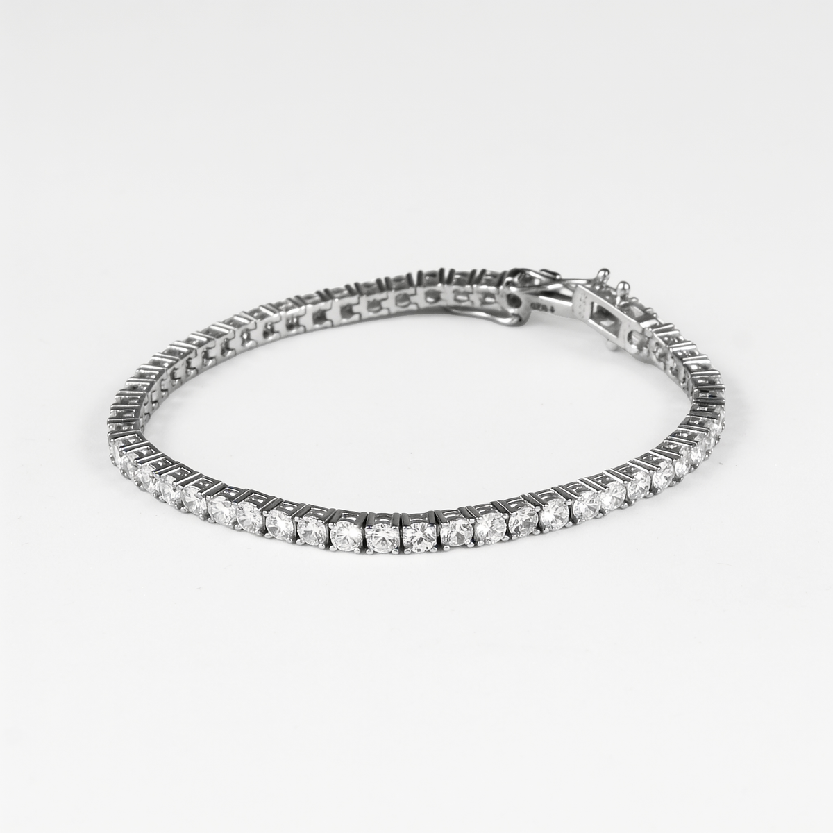 Round Tennis Bracelet