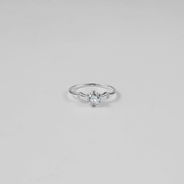 Sleek Quoin Ring