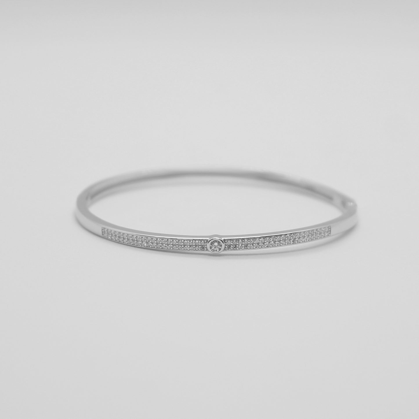 Solitaire-Center Bangle