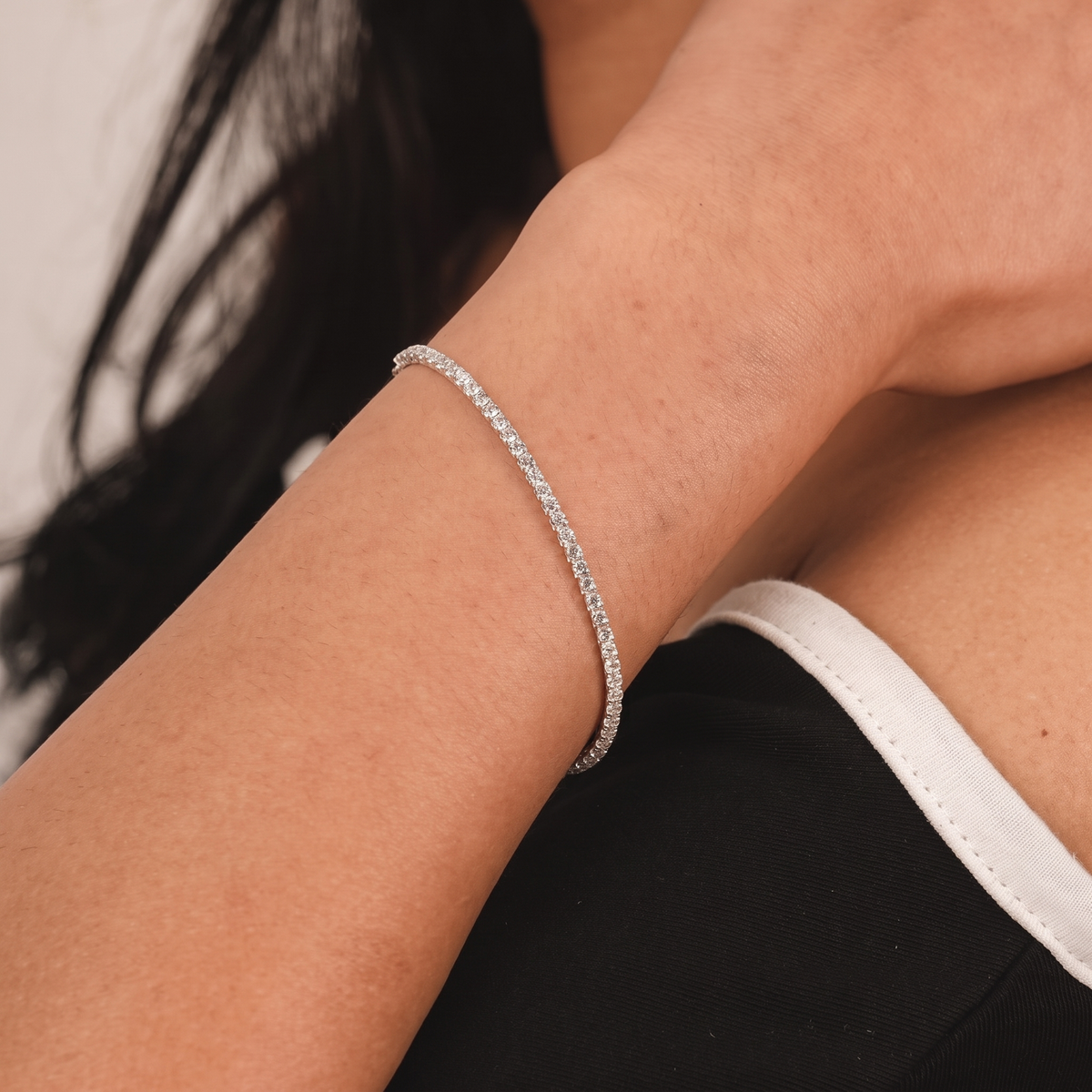 Thin Dazzle Aura Bracelet