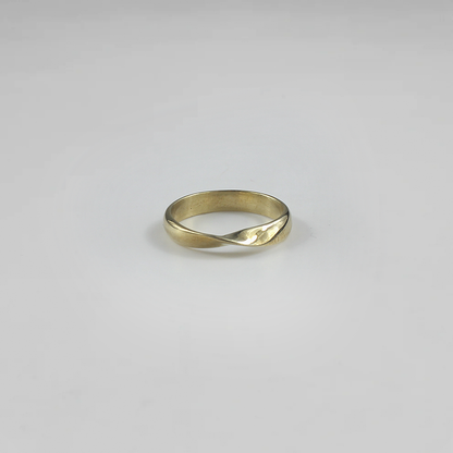 Twisted Infinity Brass Ring