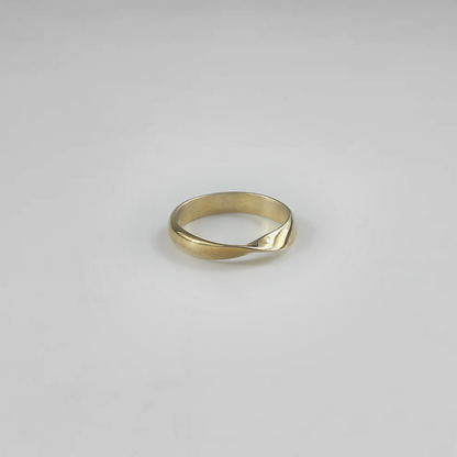 Twisted Infinity Brass Ring