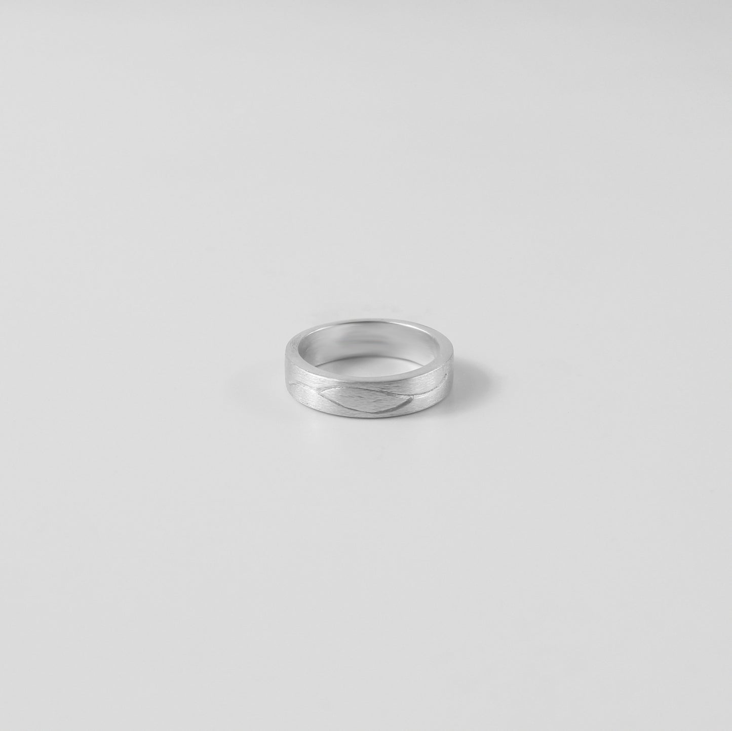 Twistline Band Ring
