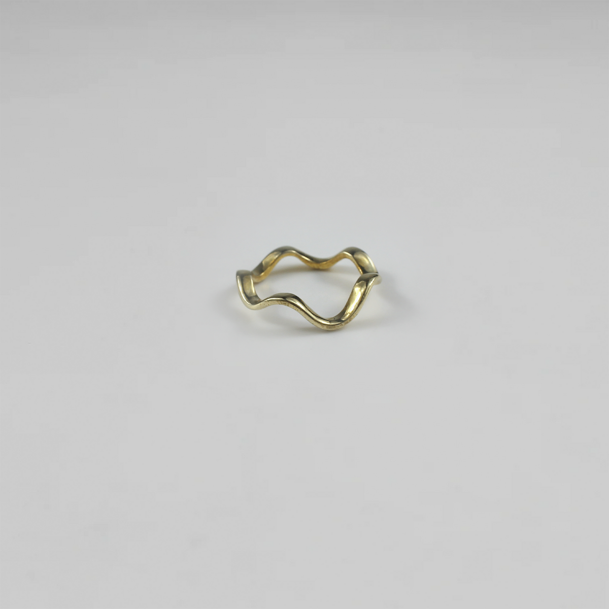 Wave Contour Brass Ring