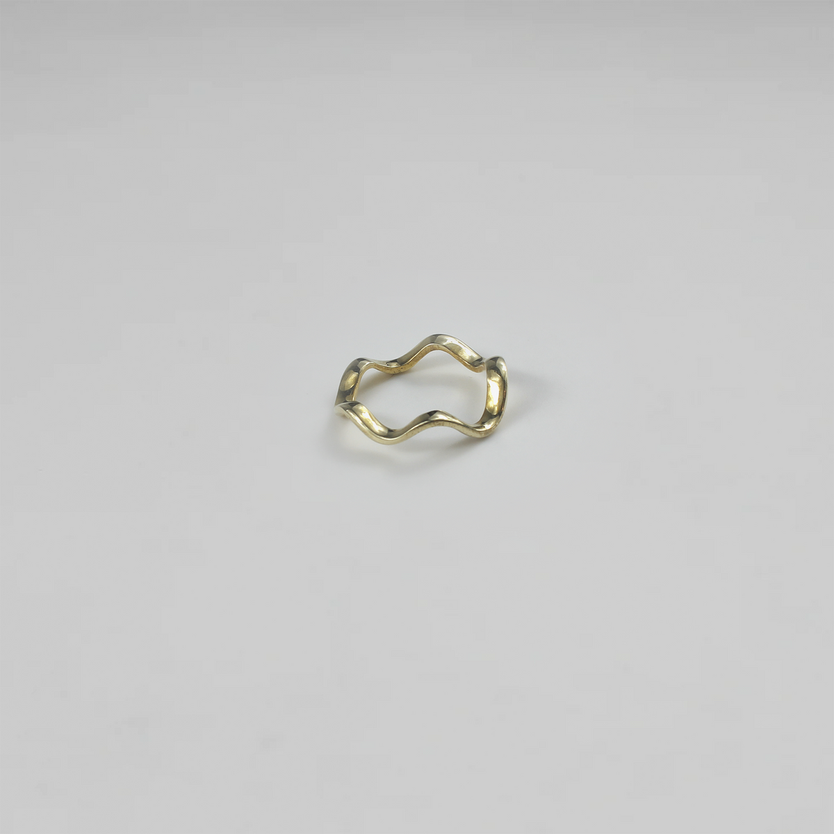 Wave Contour Brass Ring