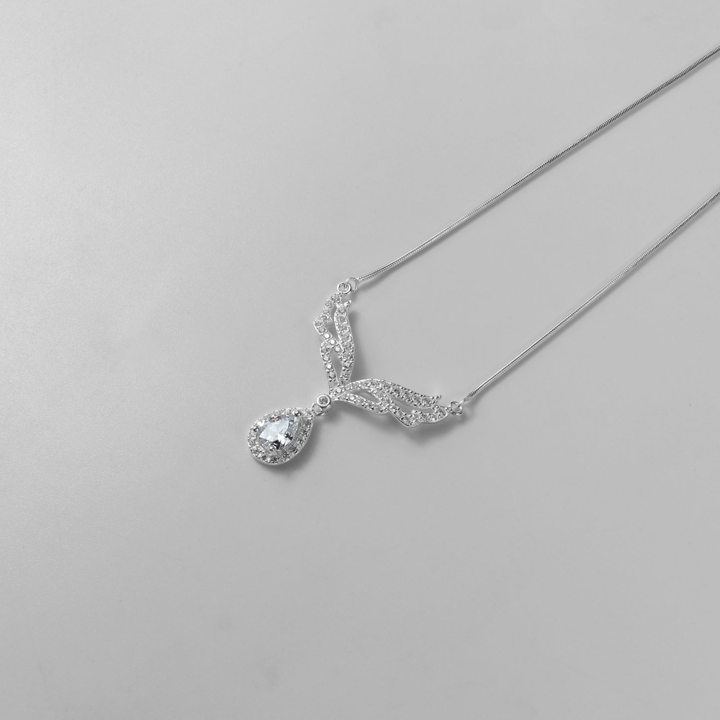 Whispered Vale Necklace