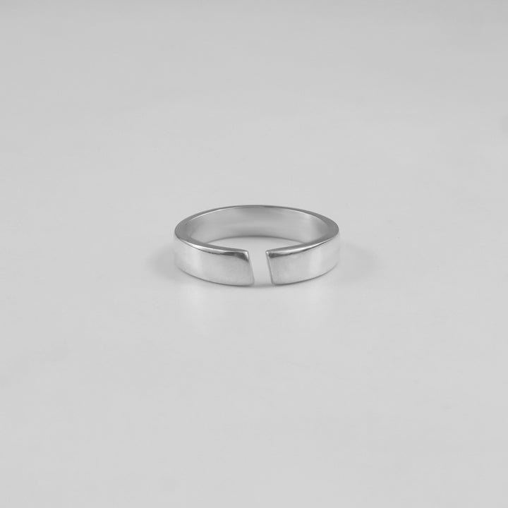 Zen Arc Circle Of Elegance Ring