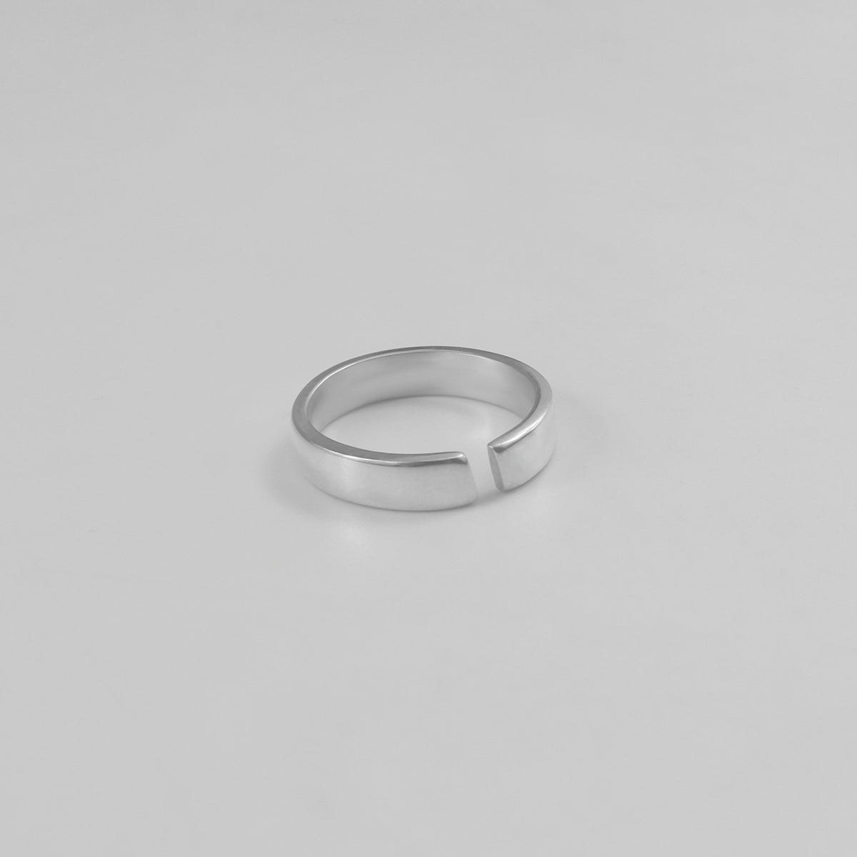 Zen Arc Circle Of Elegance Ring