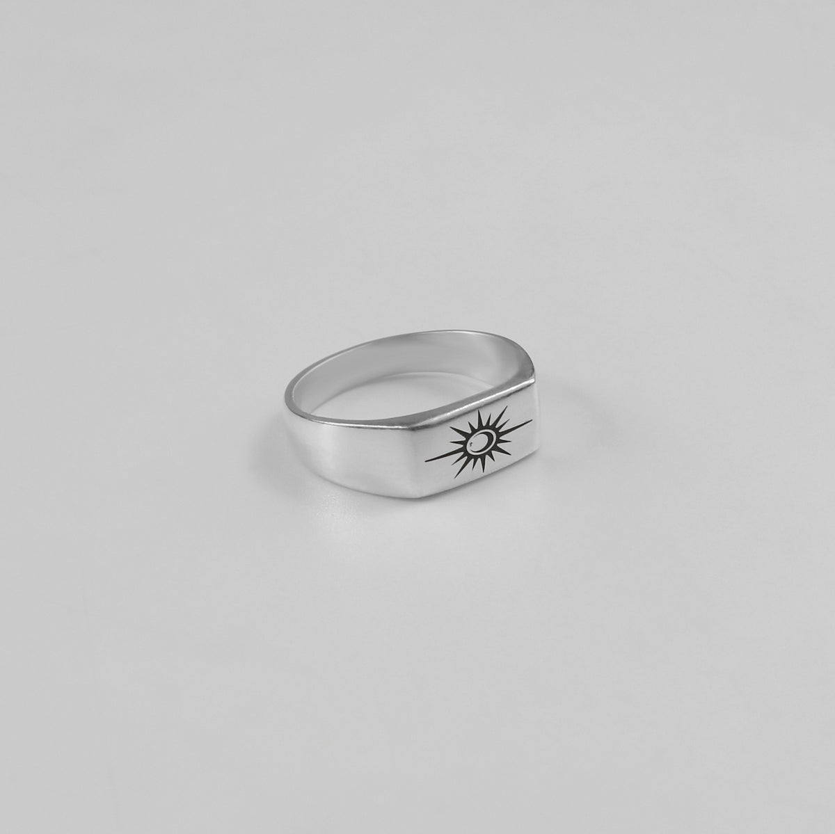 Zenith Sun & Moon Band Ring