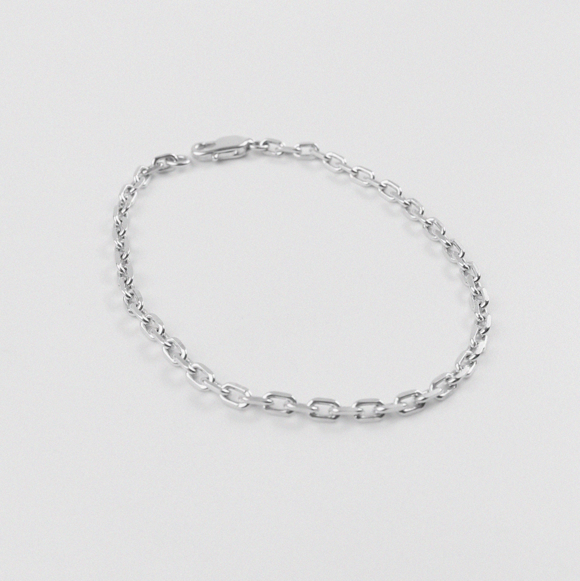 Cable Bracelet - A sleek 925 sterling silver bracelet by GetTheJuice, featuring a classic cable design that adds a touch of timeless elegance to any wrist.