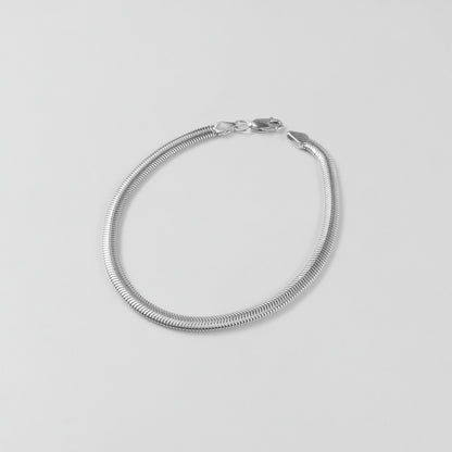 Flat Snake Bracelet - A sleek 925 sterling silver bracelet by GetTheJuice, featuring a smooth and flat snake chain design that exudes modern elegance.