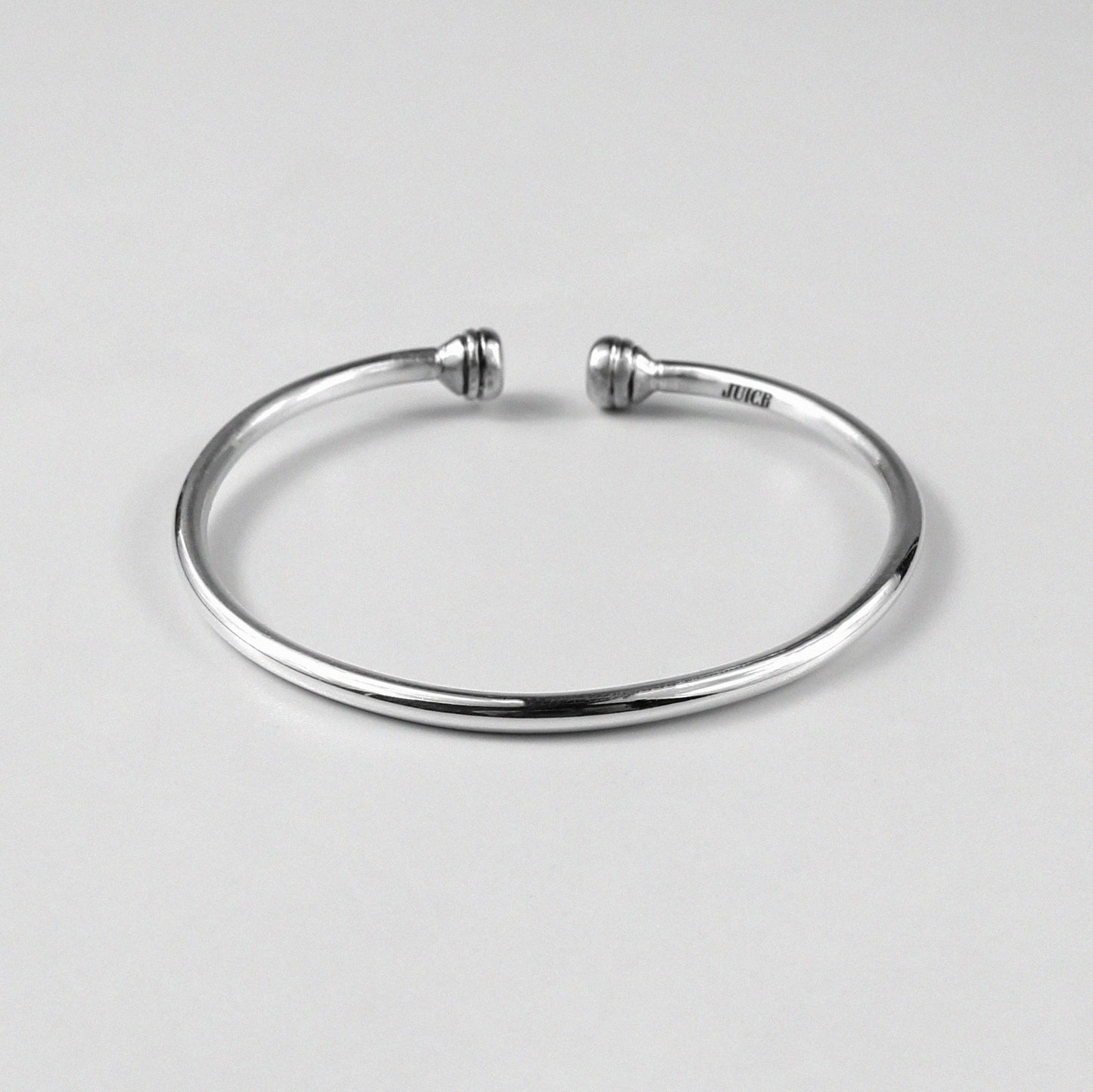 Mediterranean Bracelet - An elegant 925 sterling silver bracelet by GetTheJuice, featuring a design inspired by the beauty and charm of the Mediterranean, perfect for adding a touch of timeless elegance to any wrist.