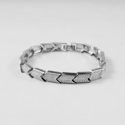 The 'Prism Link' bracelet, crafted from 925 sterling silver, featuring a unique interlocking design inspired by the multifaceted beauty of a prism.