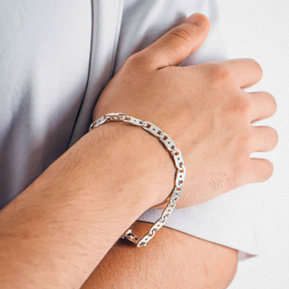 Serrated Bracelet - A striking 925 sterling silver bracelet by GetTheJuice, featuring a unique serrated design that adds an edgy and contemporary flair to any wrist.