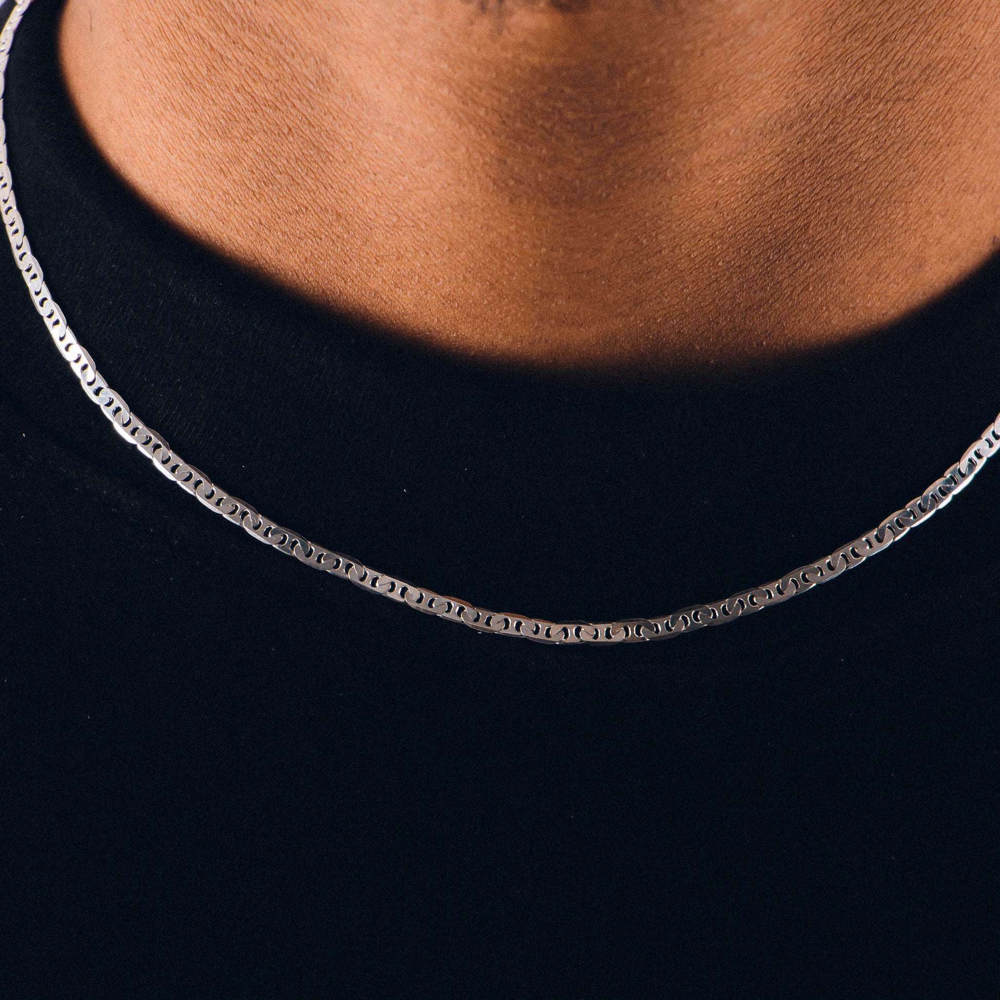 Flat Mariner Necklace - A premium 925 sterling silver necklace by GetTheJuice, featuring a sleek flat mariner link design that combines elegance and durability for a timeless look.