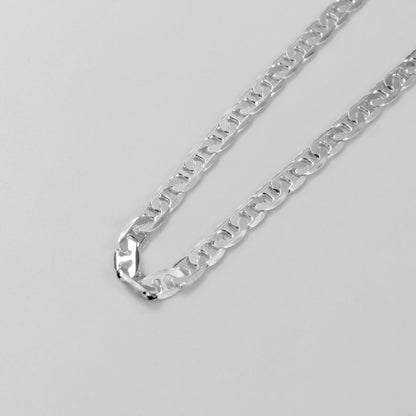 Flat Mariner Necklace - A premium 925 sterling silver necklace by GetTheJuice, featuring a sleek flat mariner link design that combines elegance and durability for a timeless look.