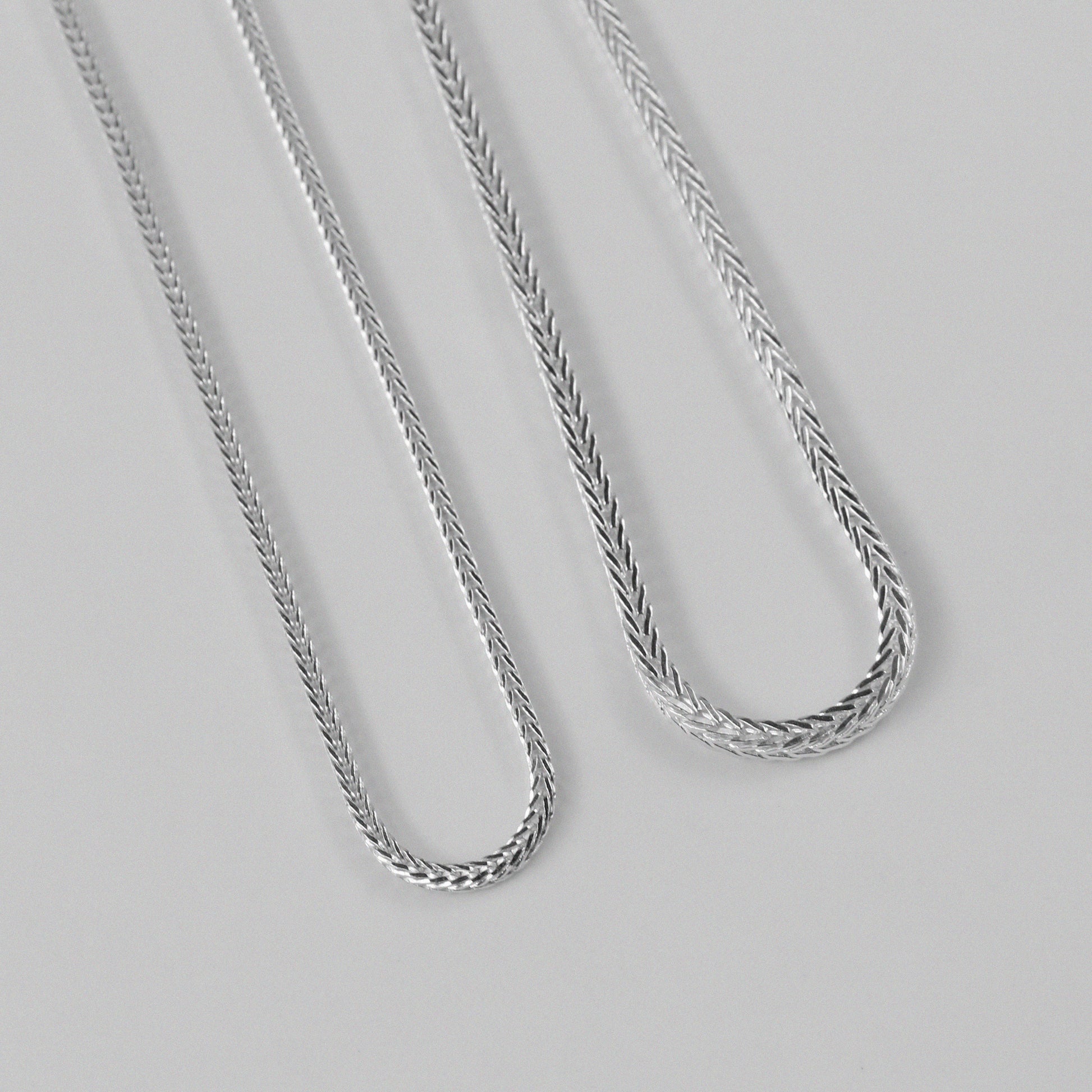 Foxtail Necklace - A stunning 925 sterling silver necklace by GetTheJuice, featuring a luxurious foxtail chain design that exudes elegance and sophistication.